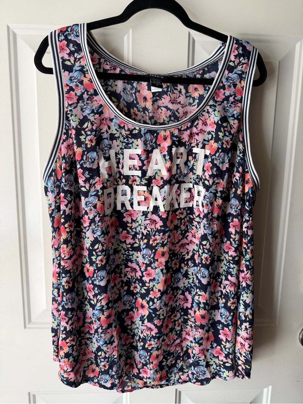 Size 3 torrid Navy Floral 'Heartbreaker' Graphic Tank